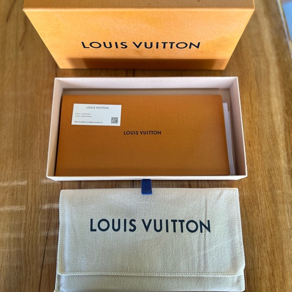 Louis Vuitton Slim Purse Wallet - Picture 5 of 5